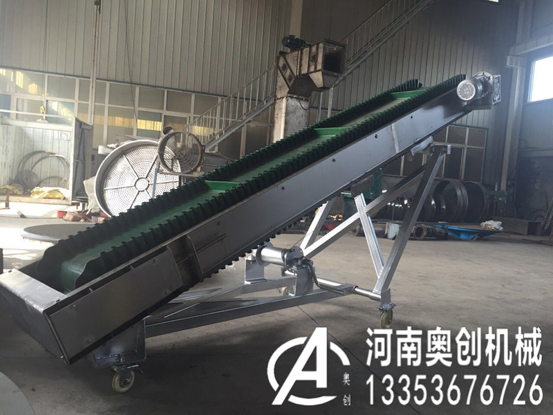 移動（dòng）升降擋邊皮帶（dài）機廠家（jiā）展示