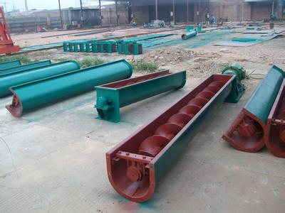 廠家生產中無軸螺旋輸送機半（bàn）成（chéng）品