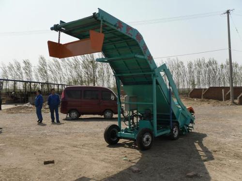 小型（xíng）青貯飼料取料機