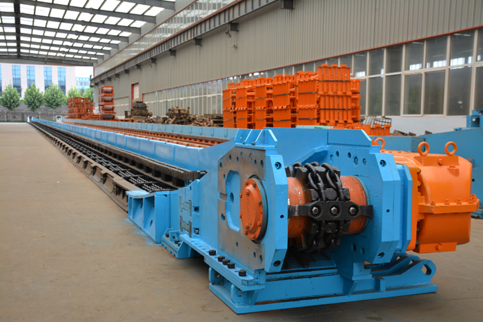 煤礦井下巷道用（yòng）刮（guā）板輸送機