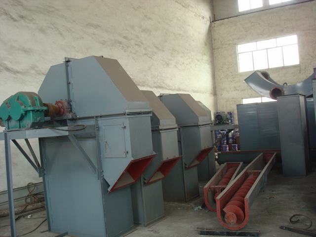 煤（méi）泥環鏈離心鬥式提（tí）升機