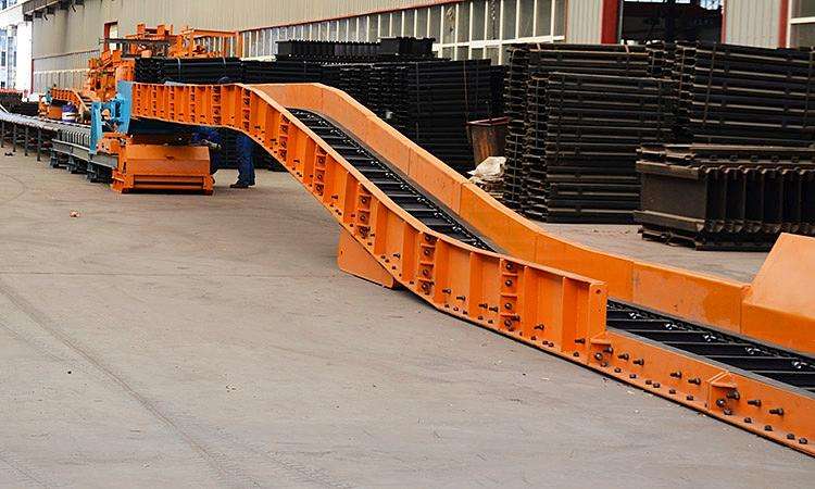 順槽用刮板轉載（zǎi）機