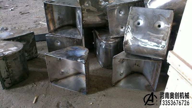 鬥（dòu）式提升機料鬥