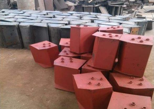 鬥式提升機料鬥