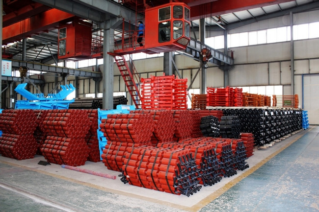 皮（pí）帶輸送機各種形式托輥（gǔn）配件