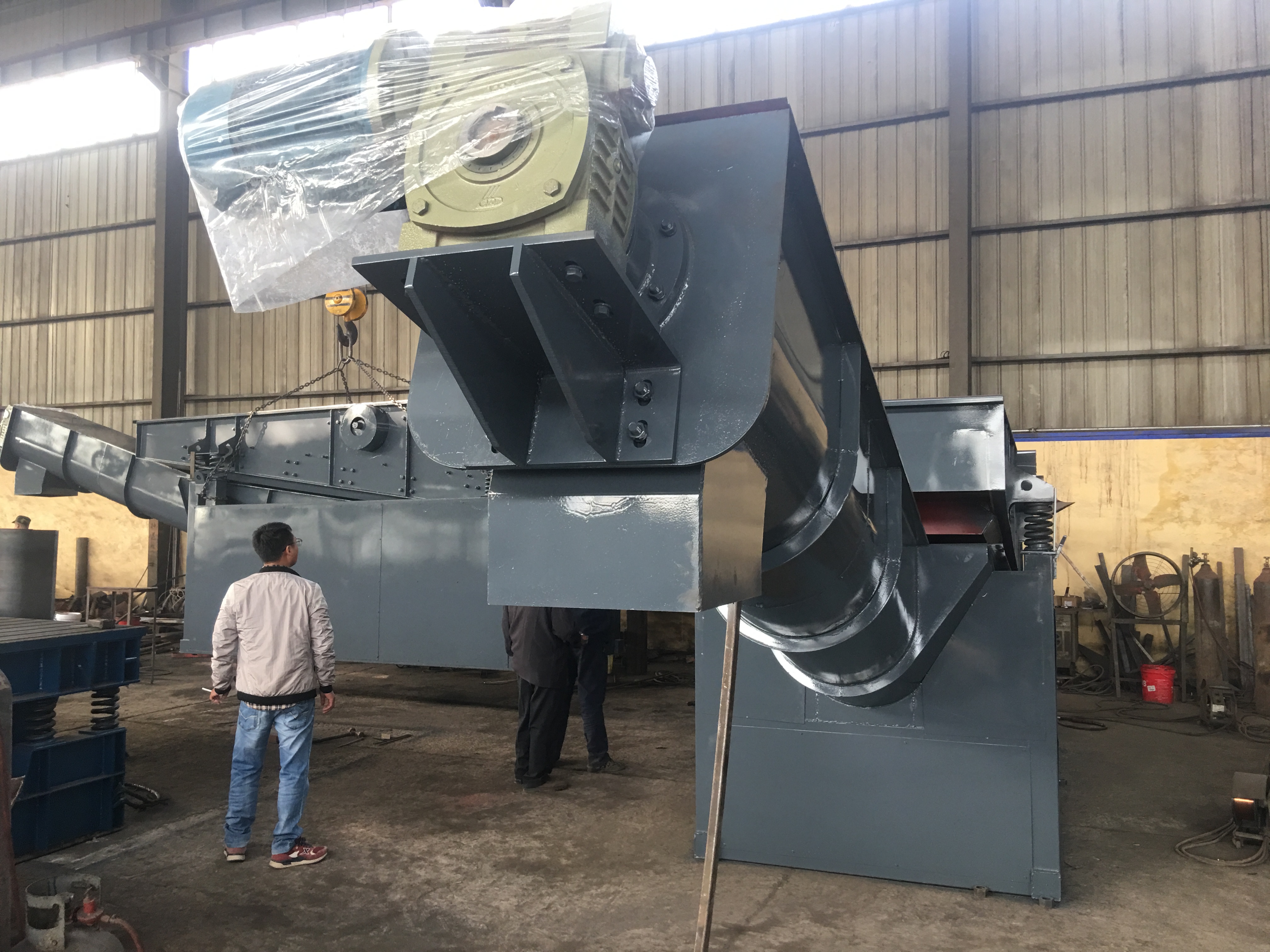 振動篩輸送機一體（tǐ）機廠家展示