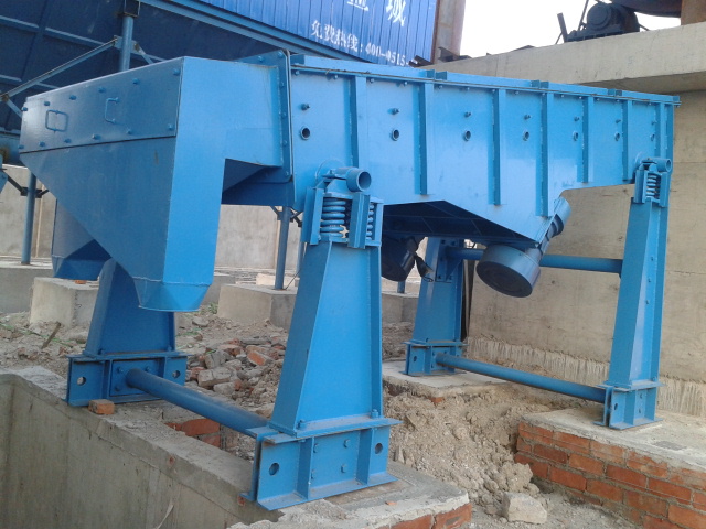 托瑪琳粉（fěn）直線（xiàn）篩