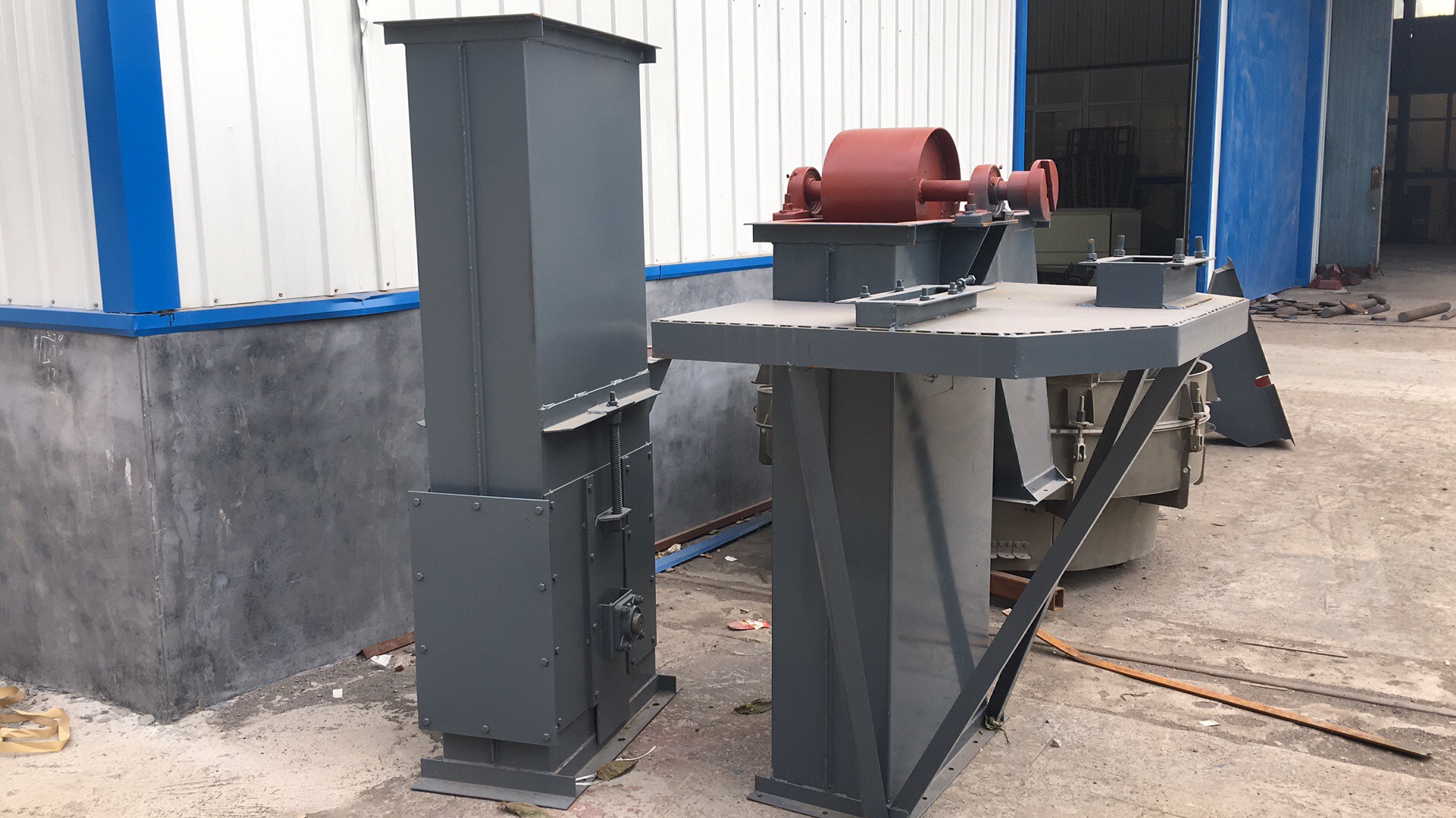 皮帶提升機（jī）廠家展示