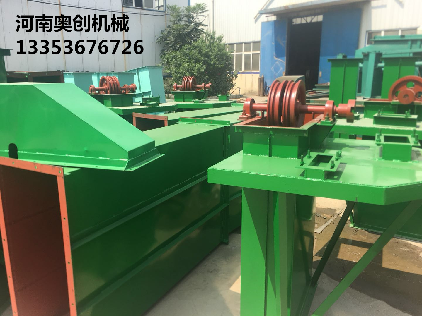 鬥提（tí）機生產廠家展示設備各部（bù）件