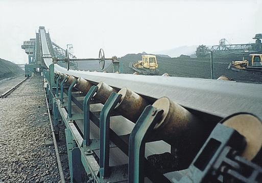 煤炭(tàn)輸送機生產廠家(jiā) 煤(méi)炭輸送機生產廠家