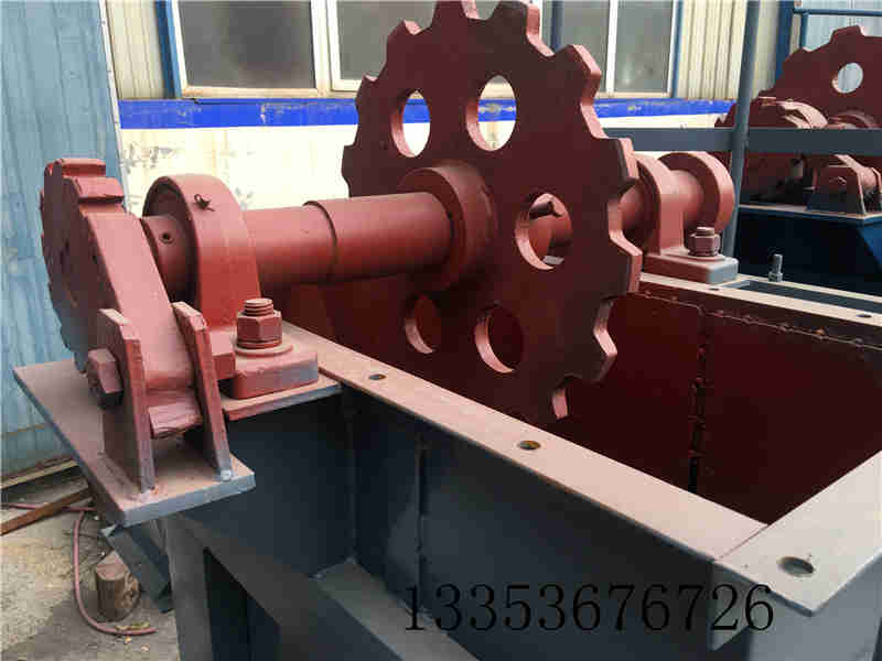 水泥鬥式(shì)提升機機頭 水泥鬥式提升機機頭