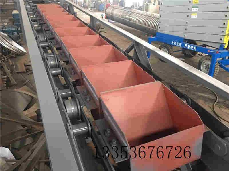 鏈鬥輸送機組（zǔ）裝中