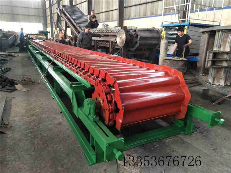 板（bǎn）式（shì）喂料機輸送機