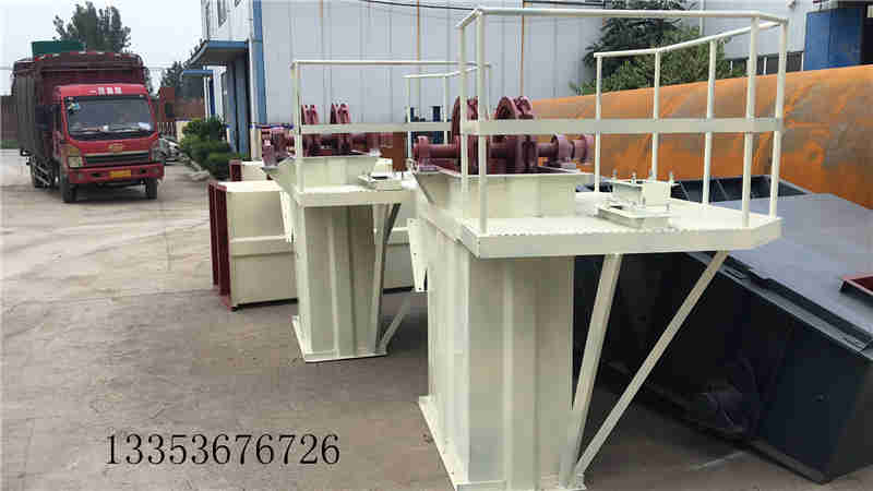 環鏈鬥式提升機簡介1