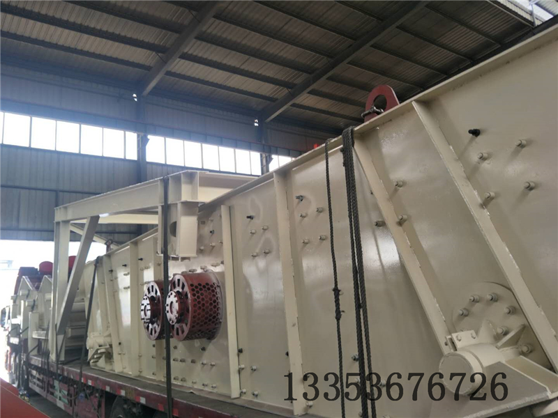 2570型號大（dà）型雙激振器圓振篩廠家發貨23