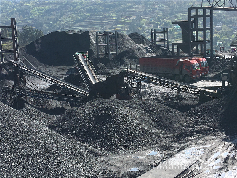 雲南煤（méi）礦皮帶輸送機