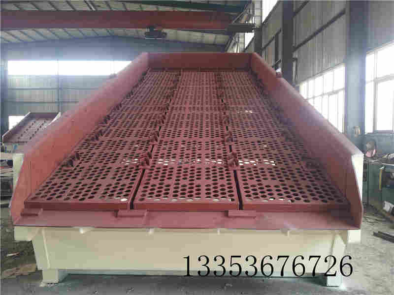 礦用振動篩安裝（zhuāng）操作34