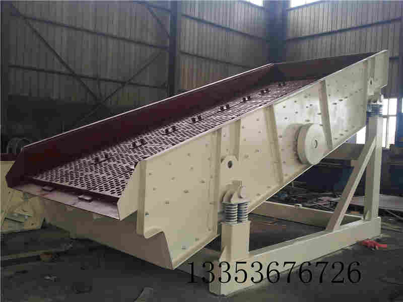 礦用振（zhèn）動篩安裝操作（zuò）1