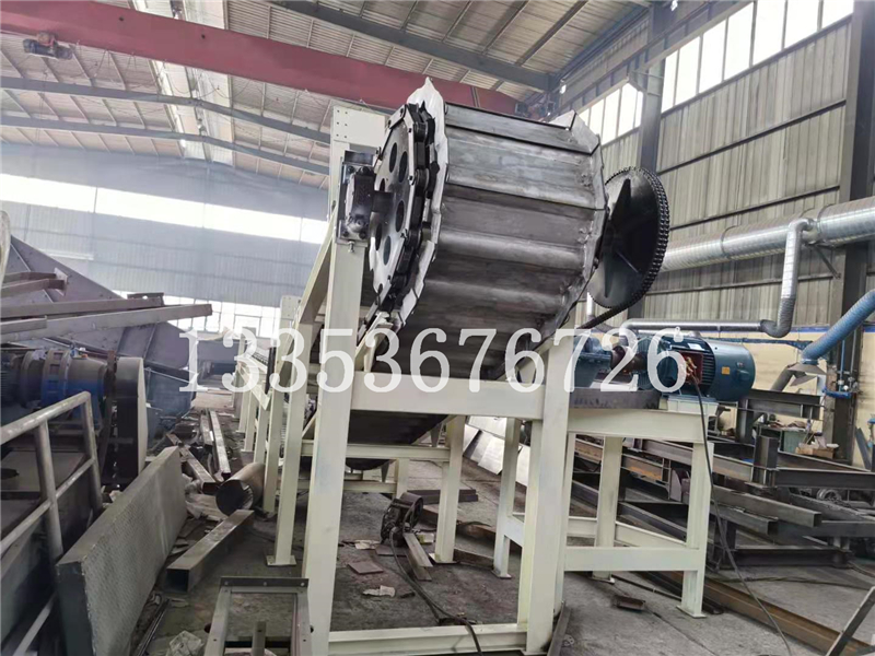 不鏽鋼防腐（fǔ）蝕鱗（lín）板式輸送機