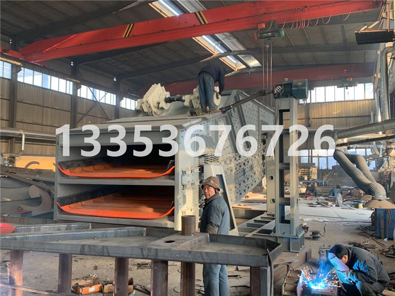 鵬威弛（chí）張沸騰篩針對粘料濕料的（de）篩分有什麽突出表現？