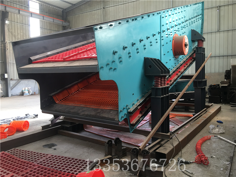 弛張篩選（xuǎn）機石料