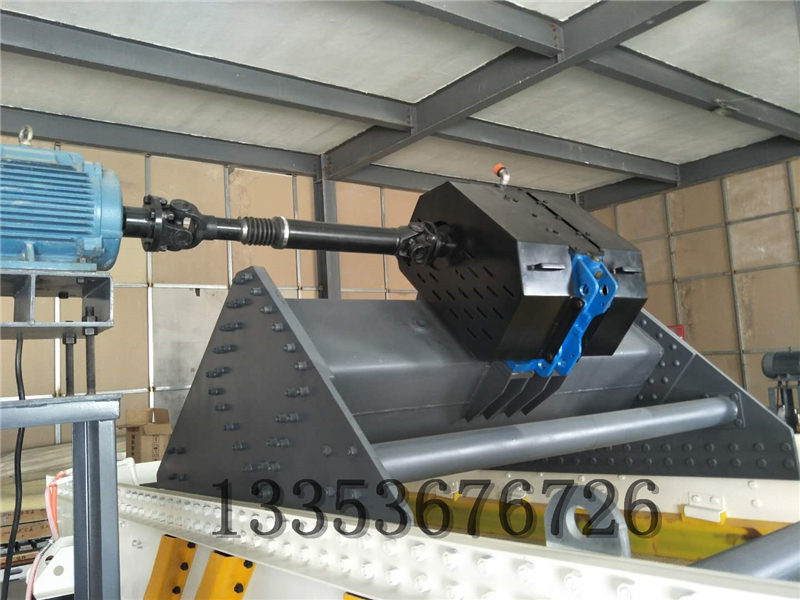 激振器直線脫水篩產（chǎn）品介紹