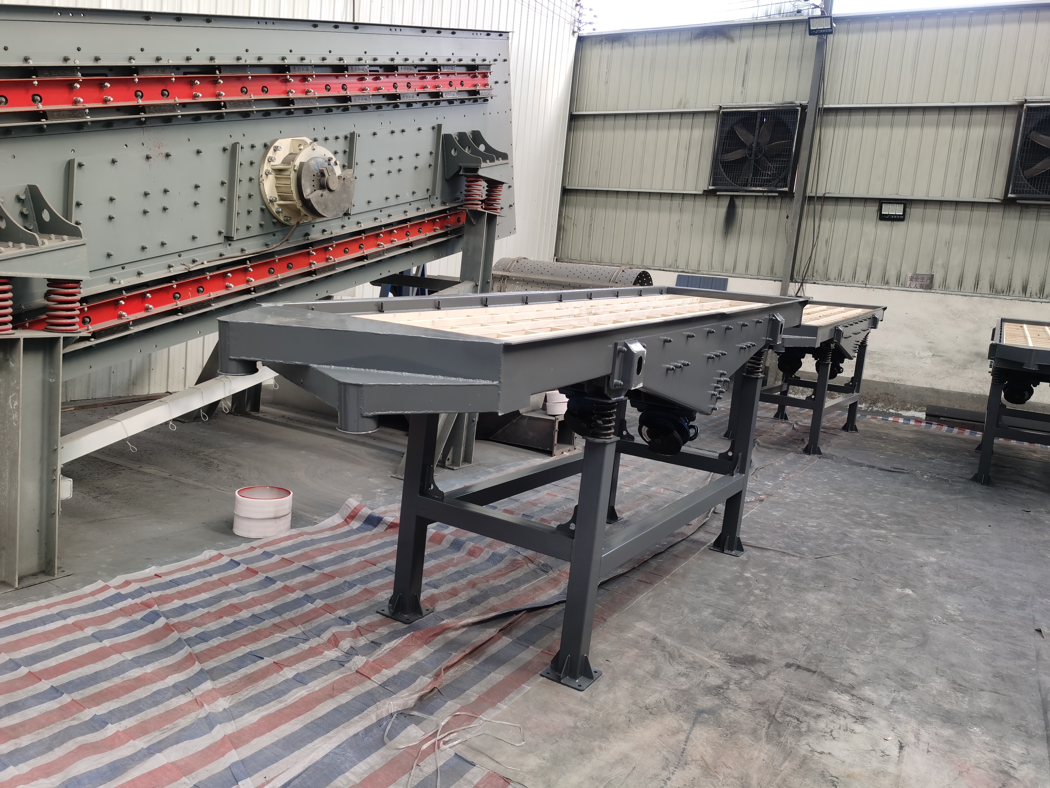 單（dān）層直線振動篩的應用