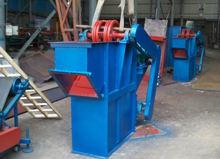 新鄉TD型鬥式提(tí)升機