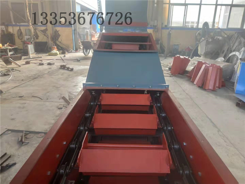 大傾角（jiǎo）鏈鬥輸送機