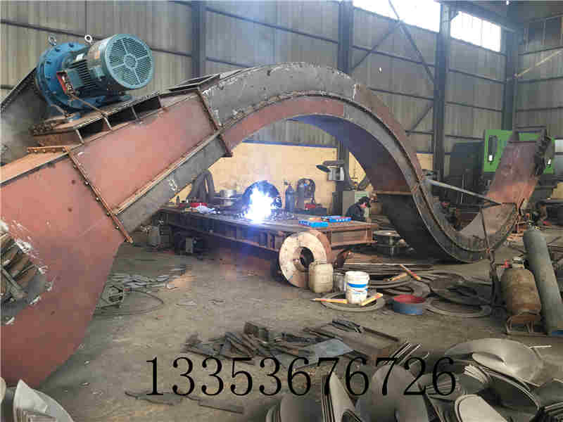 蛇形刮（guā）板（bǎn）輸送機廠家1