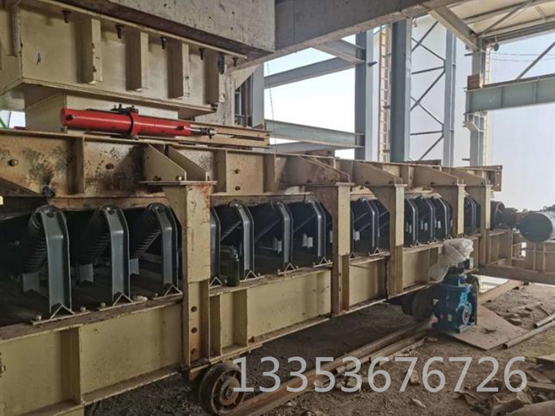 重型帶式給礦(kuàng)機