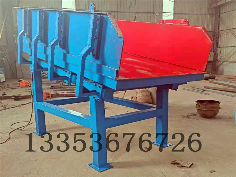 采石(shí)礦大型振動放礦機 采石礦大(dà)型(xíng)振(zhèn)動放(fàng)礦機