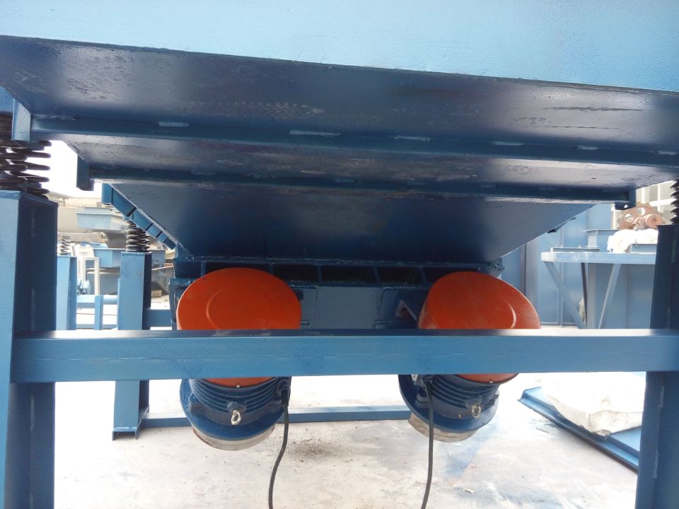 高頻（pín）振動篩