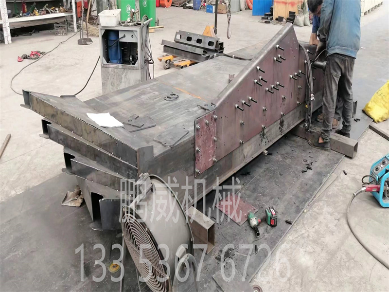 振動篩主體（tǐ）裝配拚（pīn）接2