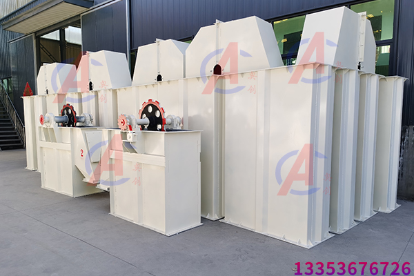 垂直（zhí）上料機輸送機